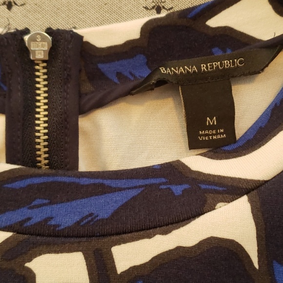 Banana Republic Floral Top - Picture 2 of 4